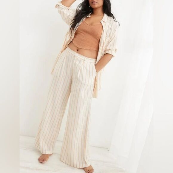 Aerie Two-Piece Set – Striped Button-Down Shirt L High-Waist Wide-Leg Pants M - Picture 4 of 16